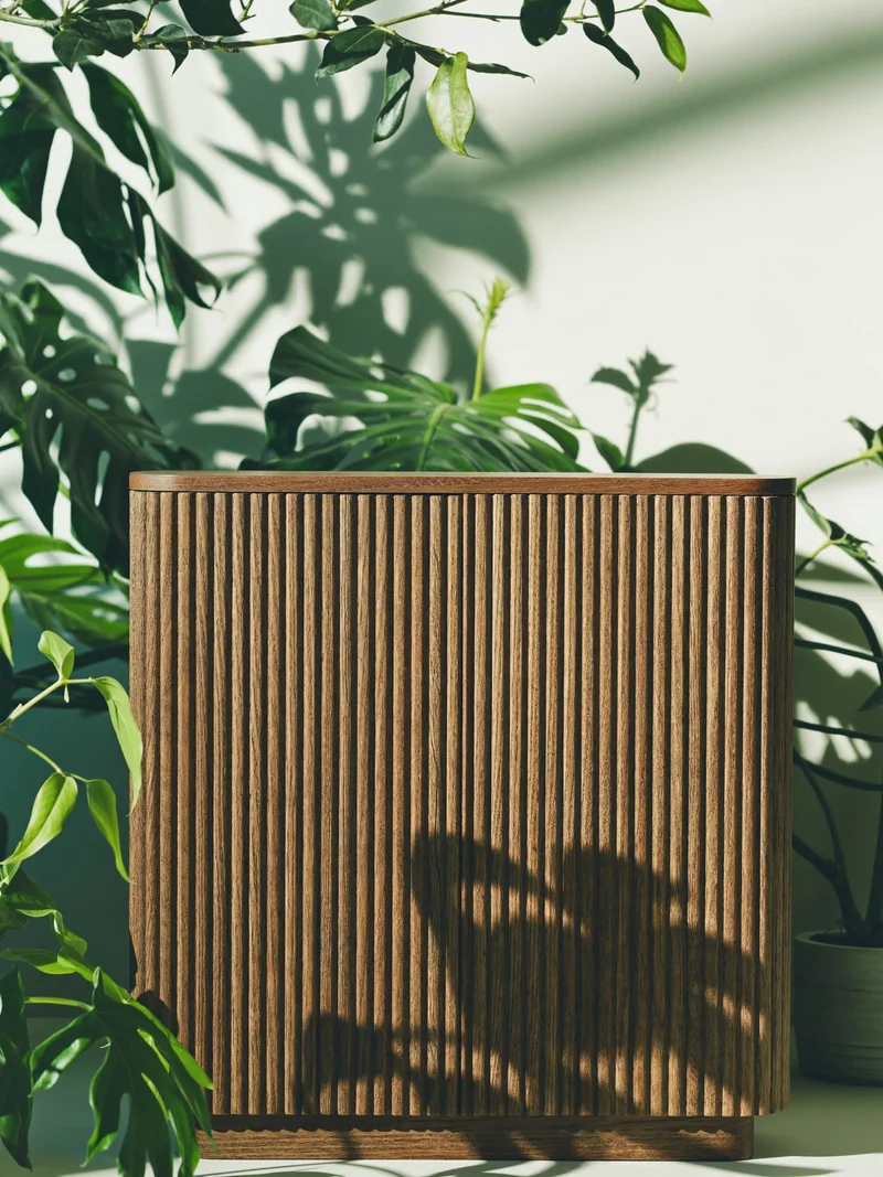 Illustration: geriffeltes Eichen-Sideboard als fiktive Designstudie